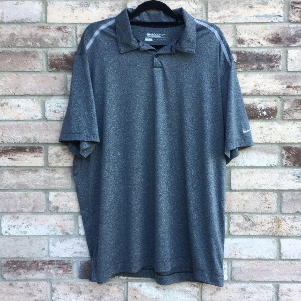 Men’s 2X Nike golf shirt.